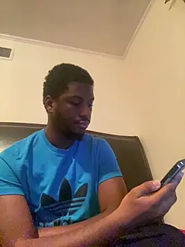 ThickDic28: онлайн-секс-чат