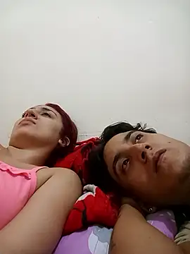 EsmeraldaNaim's Live XXX Chat