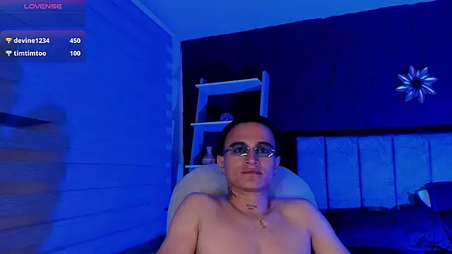 Czat XXX na żywo – LiamDeep