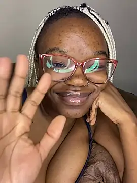 YummyMelanin117 webcam show