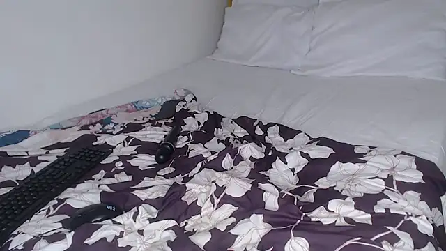 Bella_2025 élő XXX-chatje