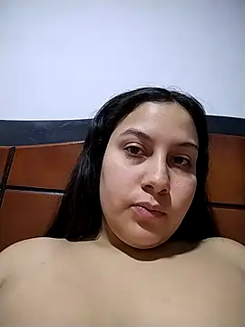 esmeralda_jadees 라이브 XXX 채팅