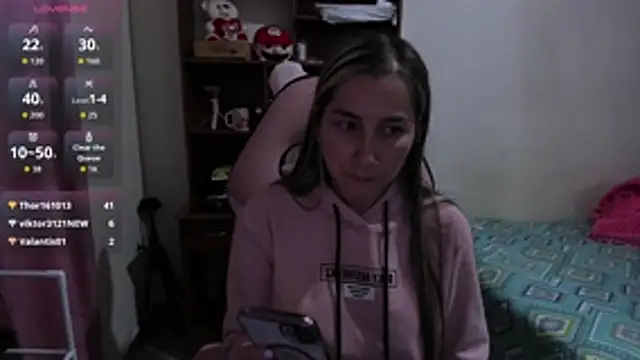 Iris_love18 Adlı Modelin Canlı XXX Sohbeti