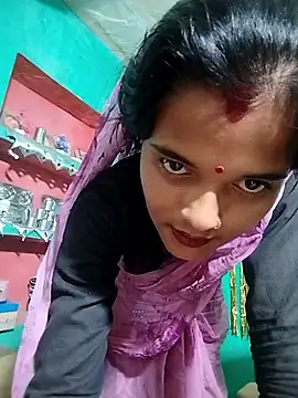 XXX chat uživo modela Maya_bhoji