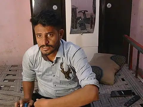 HotXKrish Show in webcam