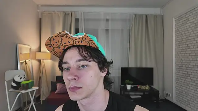 KevinStrike Show in webcam