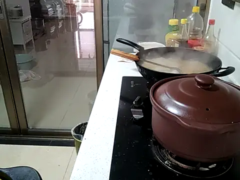 AngelwithEcup: онлайн-секс-чат