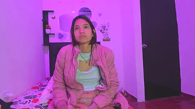 sapphire_brown20: онлайн-секс-чат