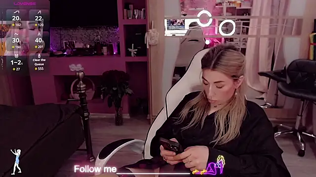 Онлайн чат XXX AnnieGOld_