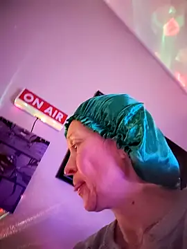 Show modela TheDime na web-kameri