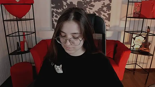 VirtuallVoyant live XXX chat