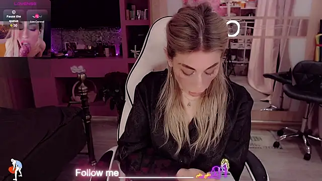 AnnieGOld_ Chat XXX live