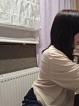 XXX chat uživo modela AllexyAle