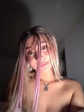 XXX chat uživo modela Ariana_bb