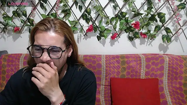 JackyEmma25 Adlı Modelin Web Kamerası Şovu