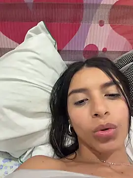 violeta365 élő XXX-chatje