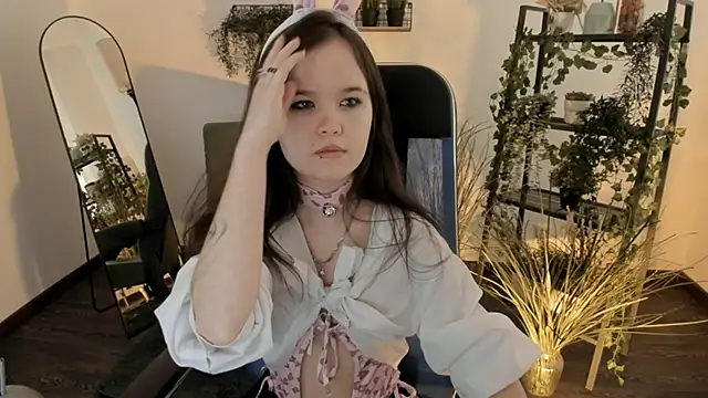 Elainebeness Chat XXX live