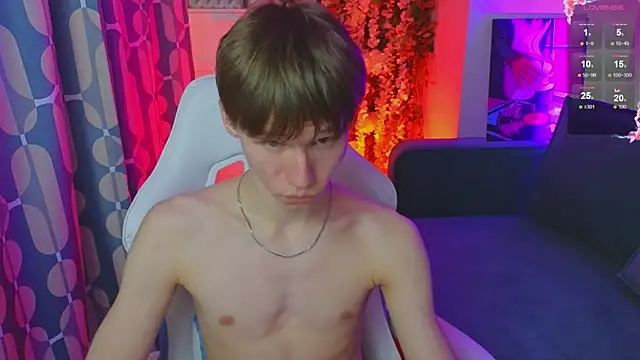 Chat XXX en directo de cuMte_boy