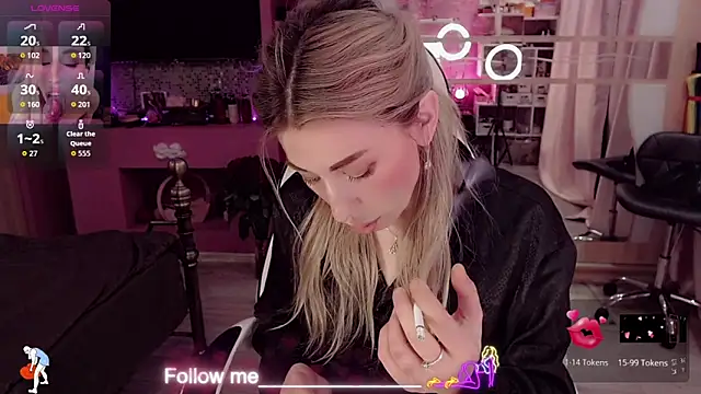 AnnieGOld_'s Live XXX Chat