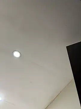 Renee-18's Live XXX Chat