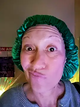 TheDimeのライブXXXチャット