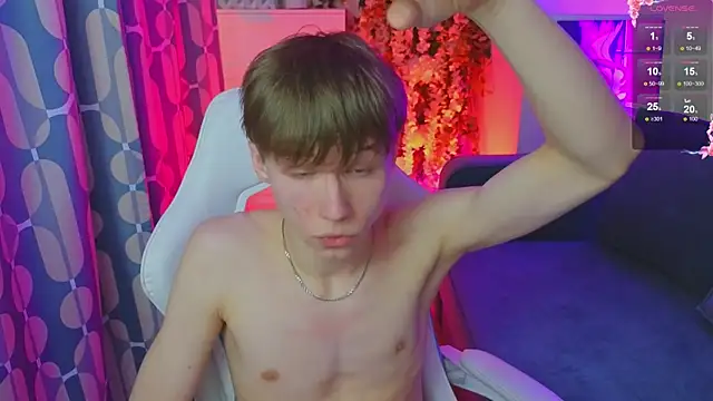 Chat +18 de cuMte_boy ao vivo