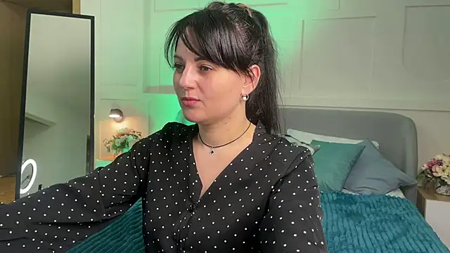 _SilkyShadow_ élő XXX-chatje