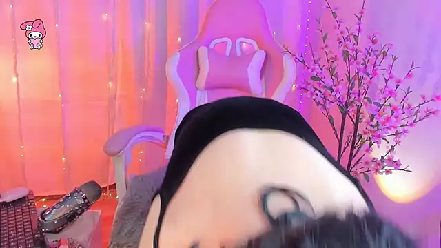 Pinkyrosse: онлайн-секс-чат