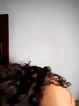 Chat XXX en directo de Simone_Miller