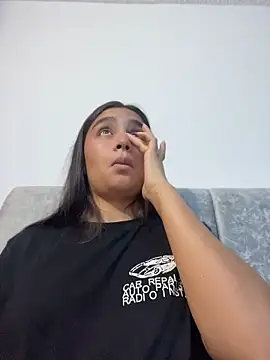 دردشة I_Samanthaa الجنسية المباشرة