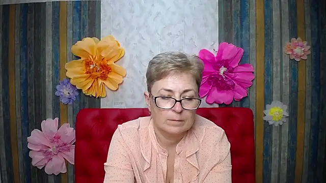 Show modela EmiliaGree na web-kameri