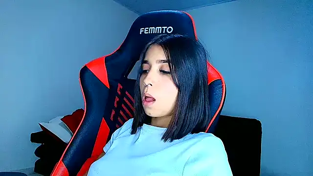 Rousse_violettのライブXXXチャット