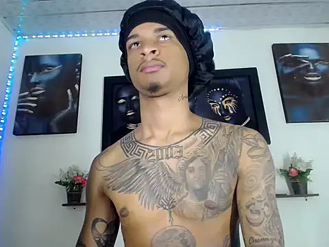 Chat XXX en directo de Tatoo_Noah