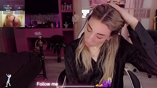 AnnieGOld_ – Live XXX-chat