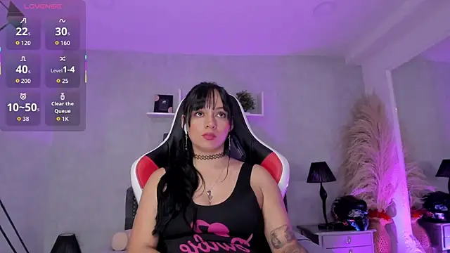 Chat XXX ao vivo de EmiliaRose_