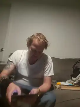 yourMasterisBored: онлайн-секс-чат