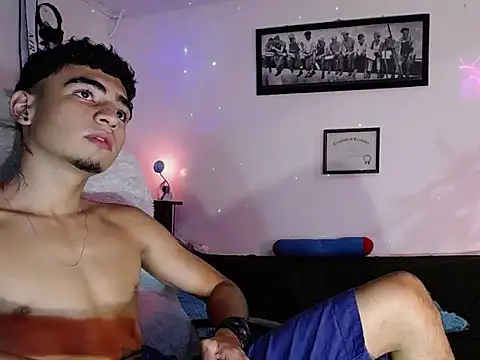 tiancam 在線直播表演