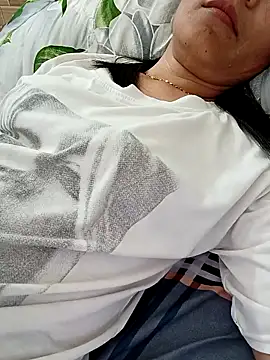 Doremon_95 网络视讯表演