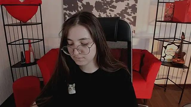 VirtuallVoyant live XXX chat