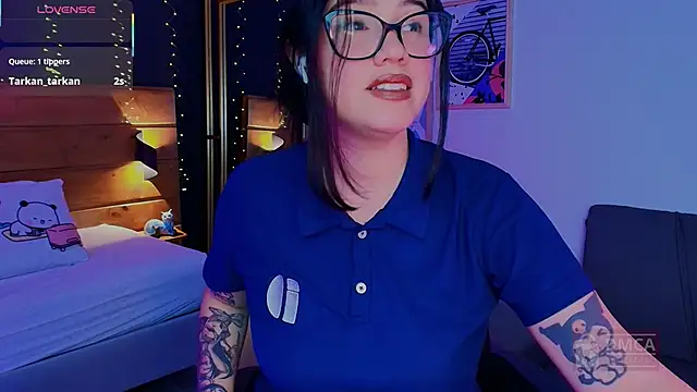 aria_bloomer 现场XXX聊天