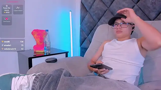 _Eternal_'s Live XXX Chat