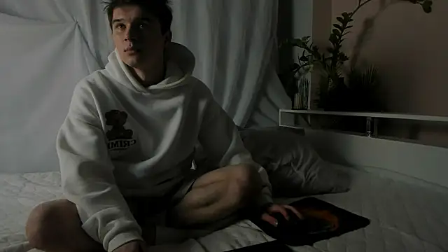 SherlockMax Chat XXX live