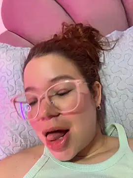 Czat XXX na żywo – Lucyklein2022