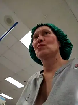 XXX chat uživo modela TheDime