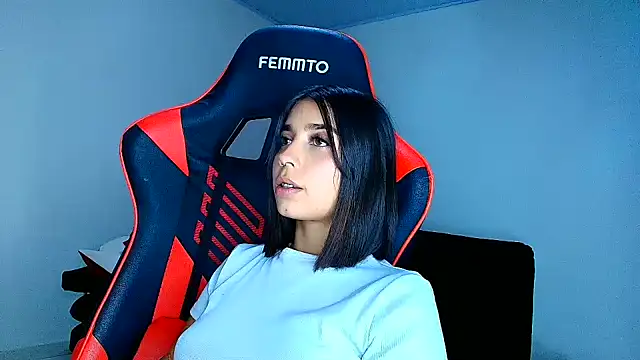 Czat XXX na żywo – Rousse_violett