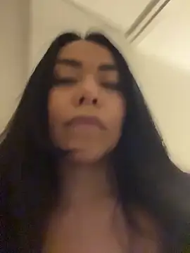 دردشة PetitLumiere الجنسية المباشرة