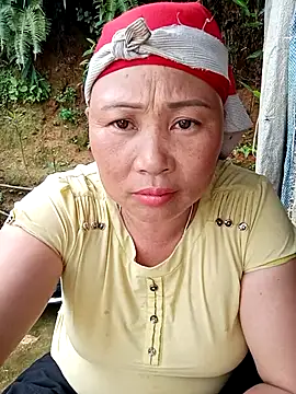 Chatroom XXX en direct de kalara_kail