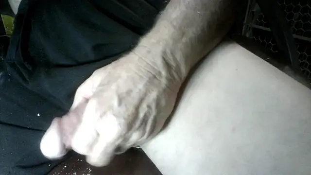 russtee Pertunjukan Webcam