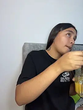 I_Samanthaa: απευθείας συνομιλία ΧΧΧ