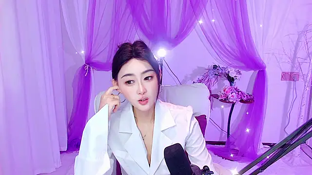 Chatroom XXX en direct de Tili-668